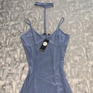 Boohoo MIDI Dress